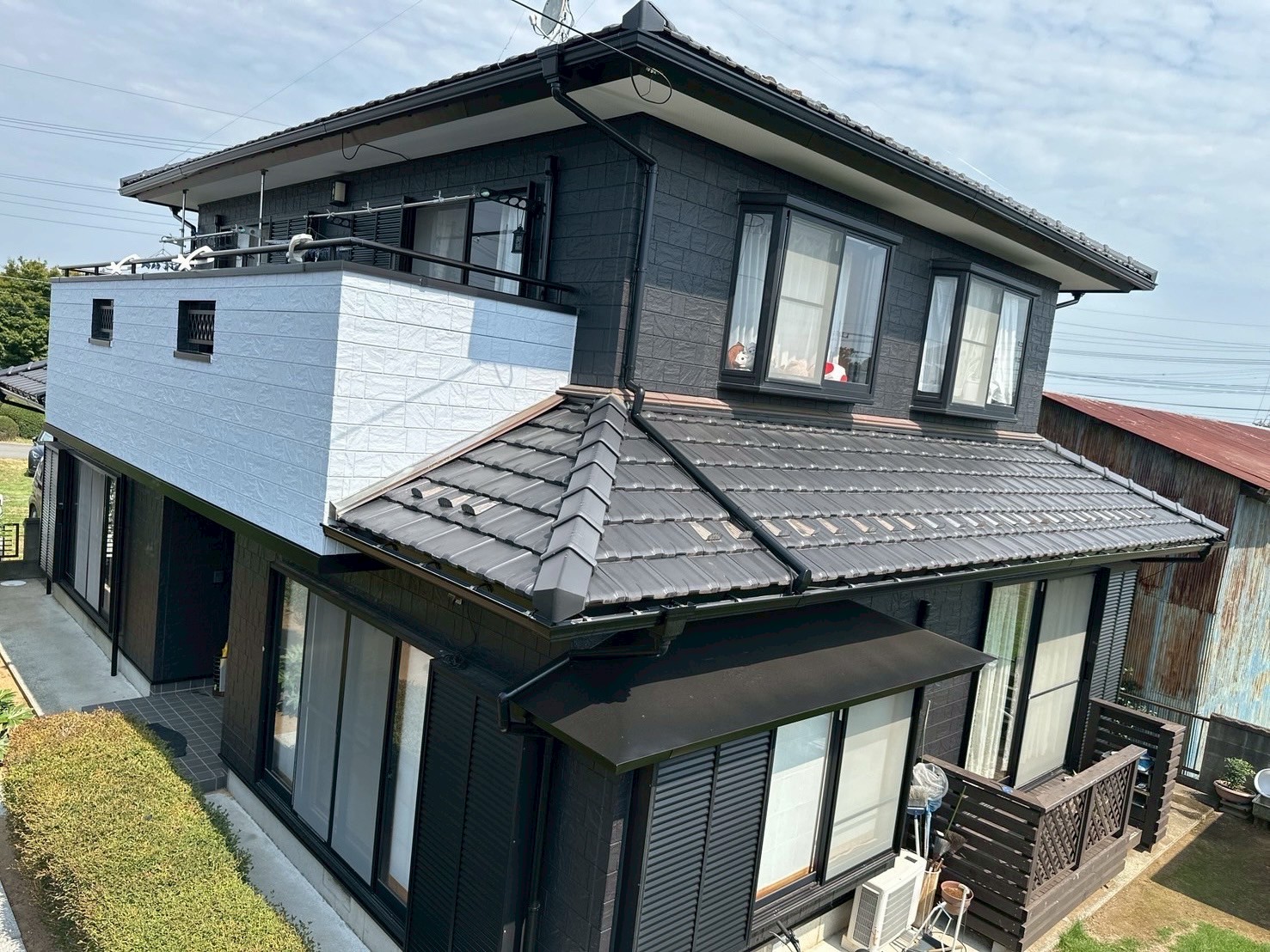 株式会社丸愛装業の施工事例(阿見町 O様邸の屋根・外壁塗装)